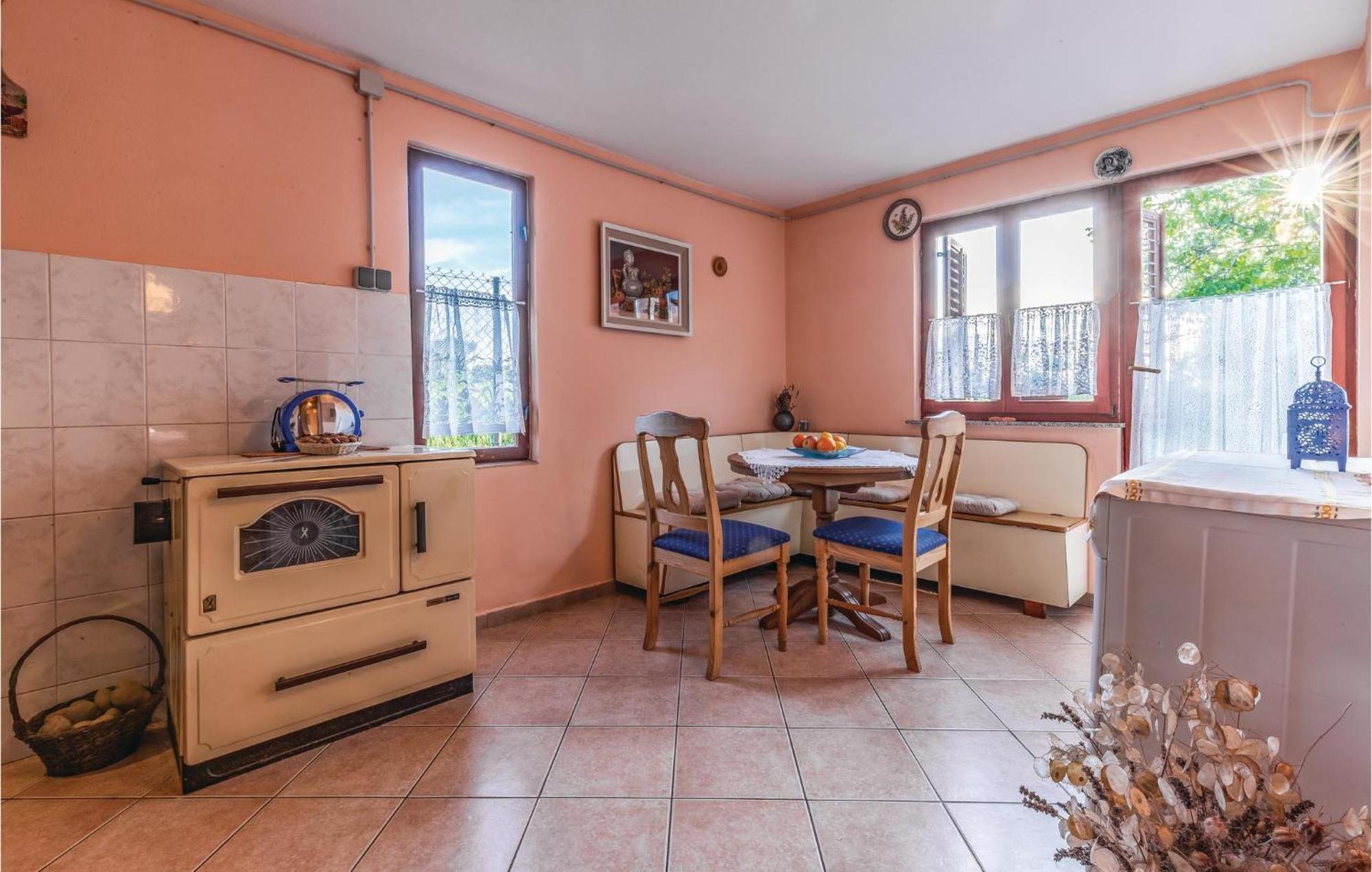 1 Bedroom Pet Friendly Home In Šišan Zewnętrze zdjęcie
