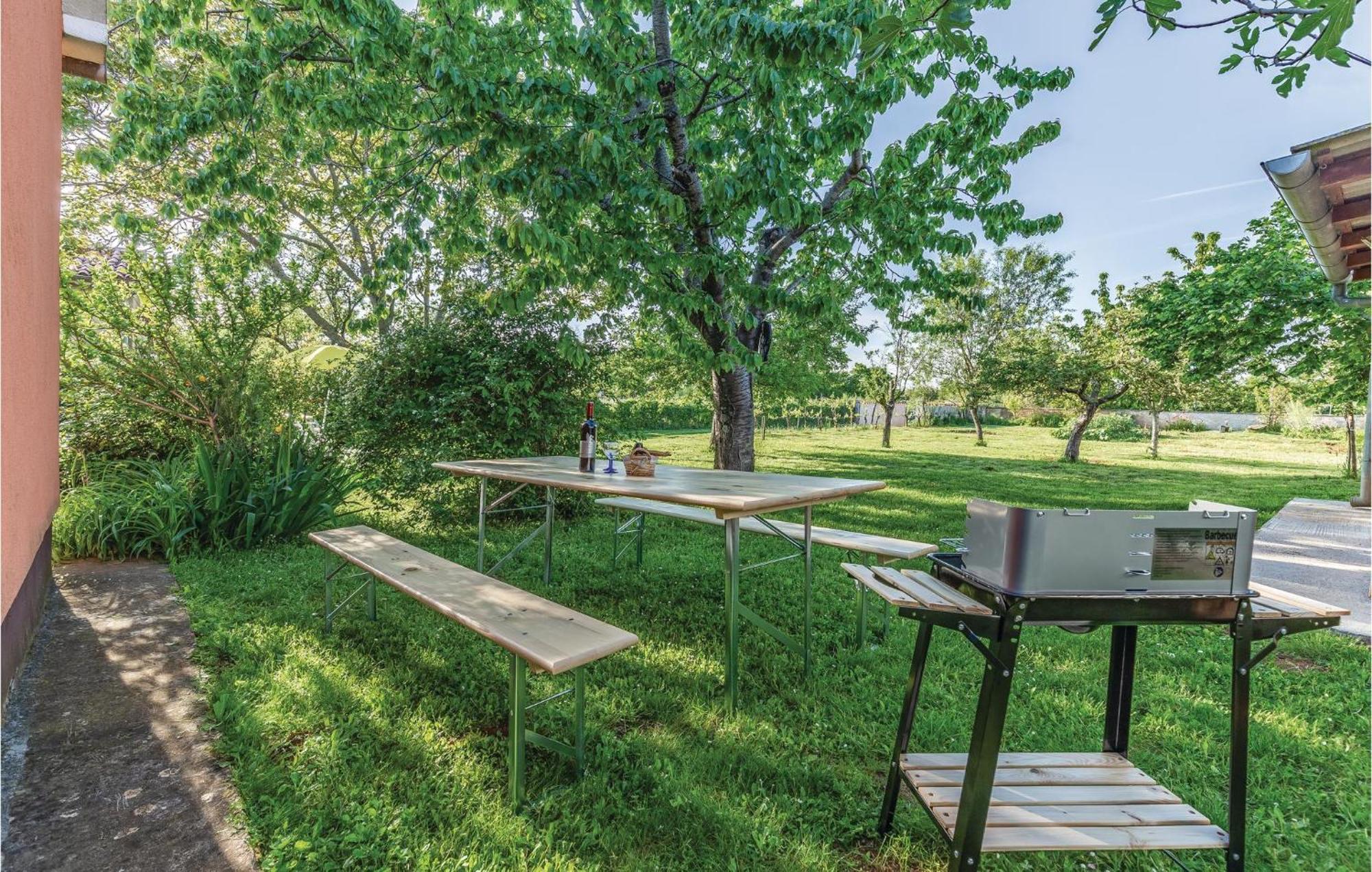 1 Bedroom Pet Friendly Home In Šišan Zewnętrze zdjęcie